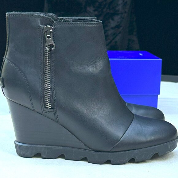 Sorel Uptown Zip Wedge Black Leather Boot - Picture 1 of 6